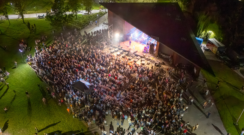Alt Text